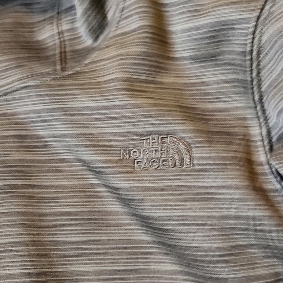 The North Face Glacier Pullover Mid Layer Sweatshirt In Olive. - Picture 4 of 4